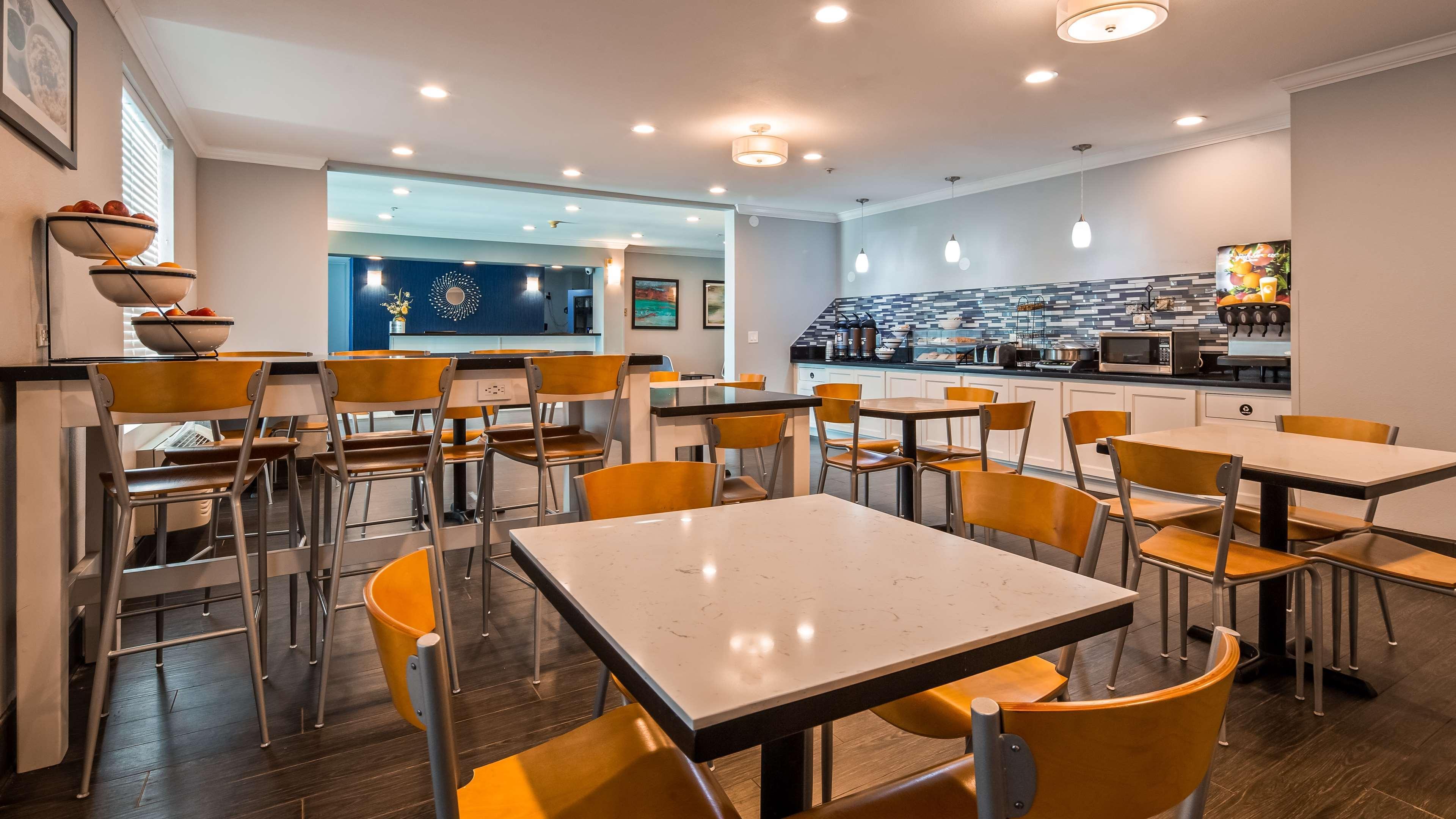 麋驻贝斯特韦斯特酒店 穆斯乔 外观 照片